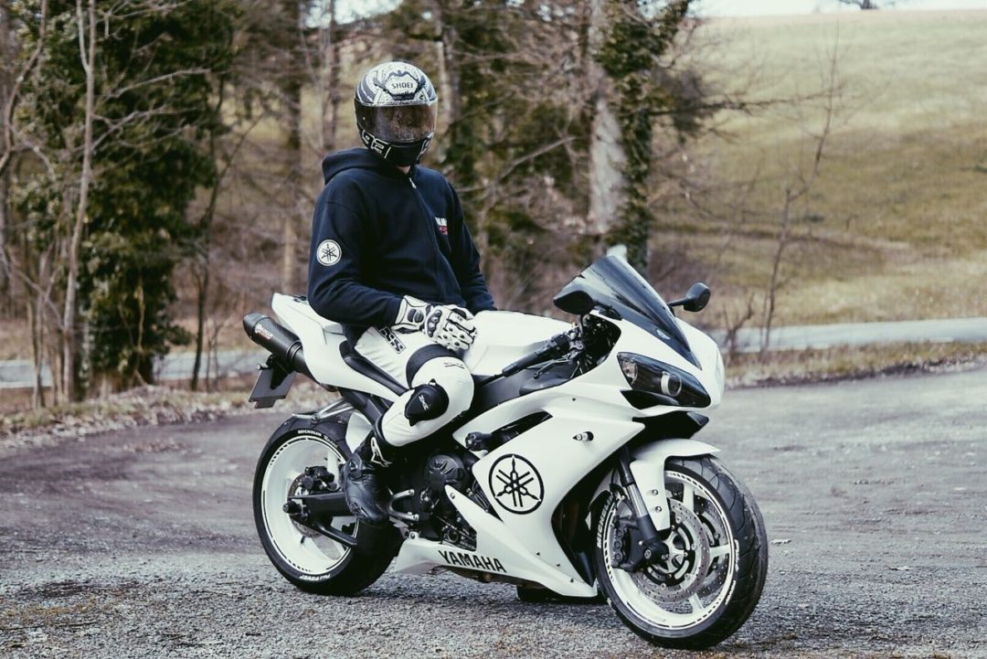 REVEN COO Oliver Schäfer und seine YAMAHA R1