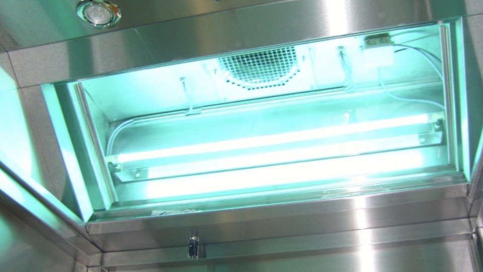 UV-C und Ozon Systeme in der gewerblichen Küchenlüftung