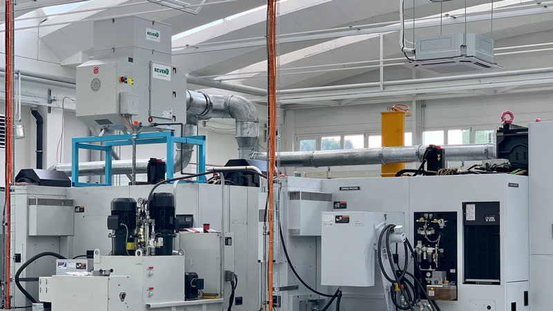 Absauganlage für zwei Bearbeitungszentren Absauganlage in der verarbeitenden Industrie