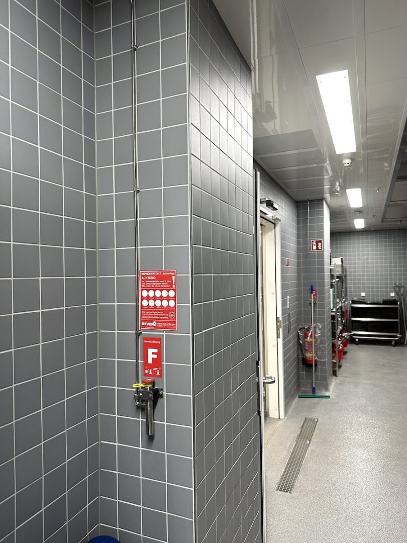 Küchenlüftung in Werkskantinen